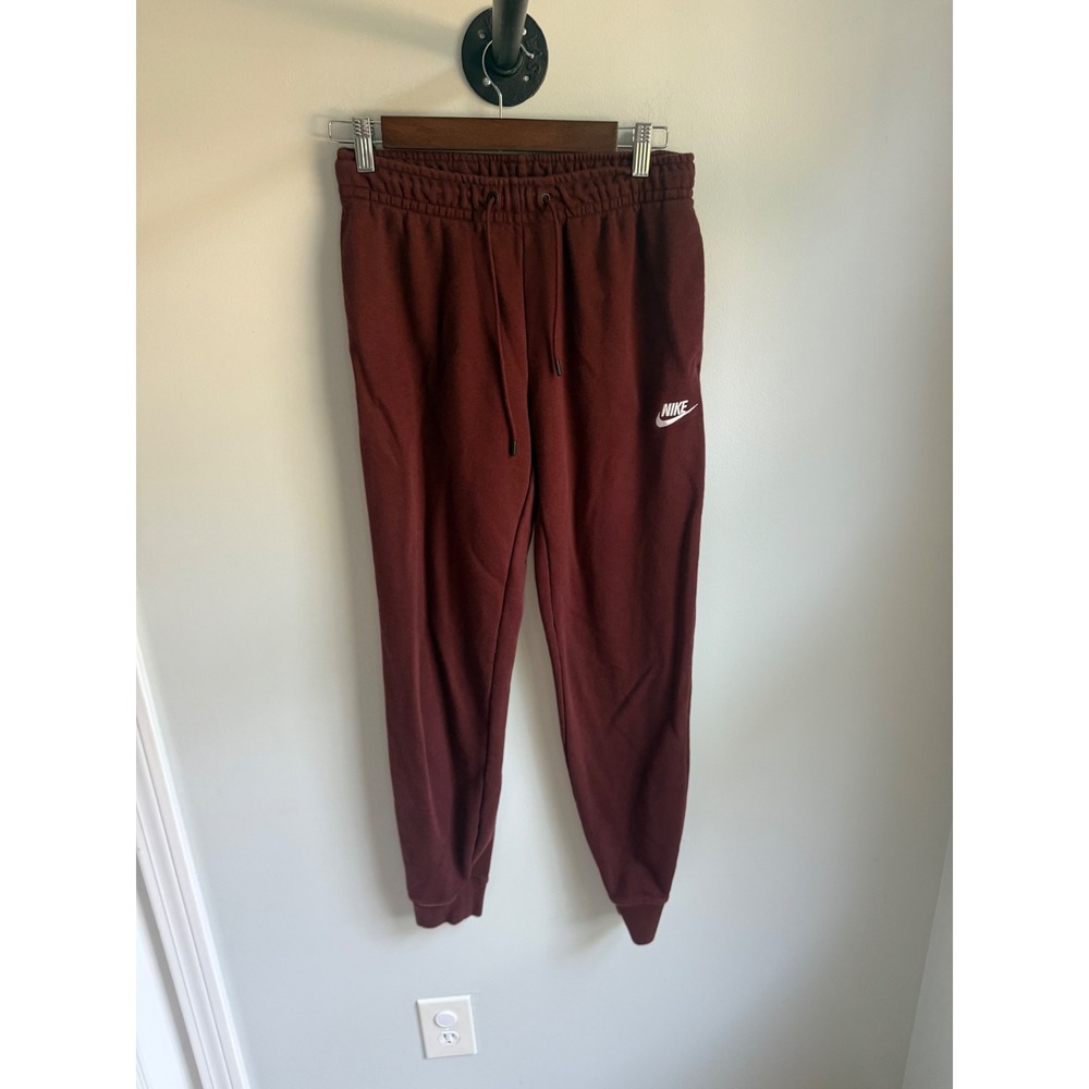 Nike Sportswear Club Fleece Joggers Mens Small Burgundy Maroon Sweatpants BV2671
